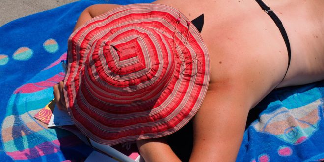 ¿Cómo tomar el sol para que sea bueno para nuestra salud?